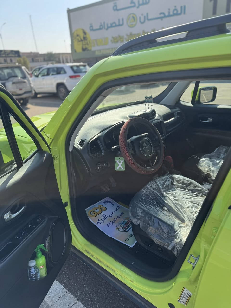 جيب رينجيد 

الموديل : 2018
  
بدون حادث وارد امريكي  

محرك ٢٤٠٠ المرغوب  

الــمــواصــفـــات 
{1} بصمة تشغيل 
{2} شاشة 
{4} انضمة قيادة : اوتو
{5} كامرة خلفية دوارة مع الستيرن 
{6} لد نهاري 
{7} ويل بلادي 
{9} سايد بريك بصمة 
{10} مانع انزلاق 
{11} فول تحكم ستيرن 
{12} جام اوتو يصعد دكمة وحدة وينزل 
{13} منافذ USB

داخل اسود كلش نظيفه ماشيه 65 الف حقيقي 

السعر : 140  $ ورقة وبيها مجال 

 مكاني زيونه 

للإستفسار الإتصال على ***********
