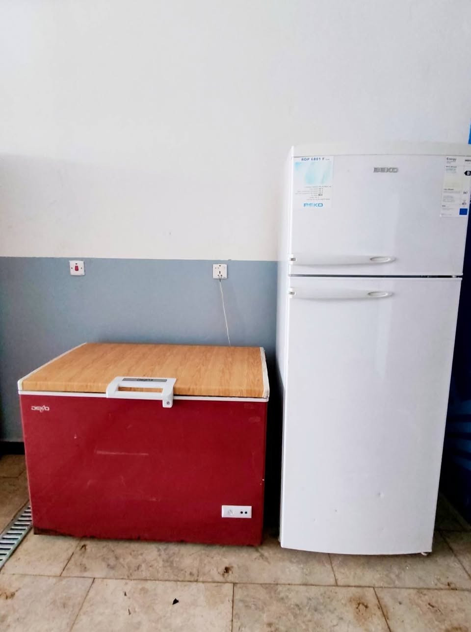 عارضات  للبيع تركي ايكور الاصلي عمودي عارضه+ عموديه تجميد +ثلاجه نظيفات شغالات بلاديات عنوان بغداد موجود توصيل الاتصال على رقم ***********
