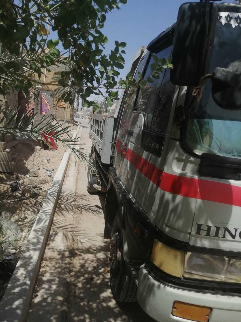 سلام عليكم
هينو طيره 70 عادي مكينه بيه بخار
رقم بصره سنويه 27
لمكان بصره لقرنه ***********
