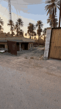 ايمتلك قطعة أرضٍ مساحتها 500او1000او 2500، تقع في موقعٍ مميّز بالقرب م...