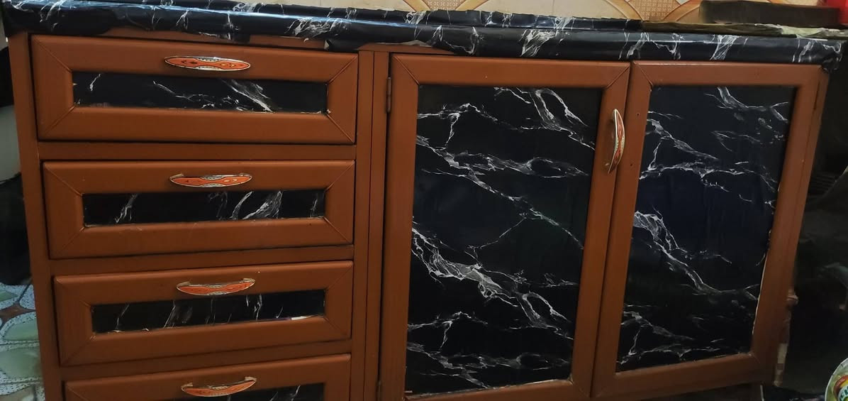 كاونتر سعودي المنيوم الاصلي هوَ وملحقه
قياسه متر ونص
رخامته بيها ضرر
السعر 100


**إذا كنت صاحب هذا الإعلان وتريد حذفه لأي سبب، رجاءا أرسل رسالة إلى الدعم الفني**