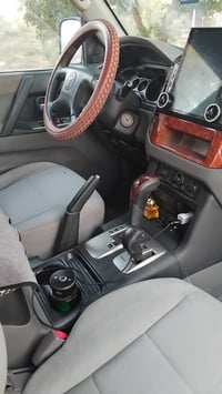 باجيرو موديل 2006 للبيع. رقم بغداد سيارة خليجي مكفولة وجاهزه الشراي يت...
