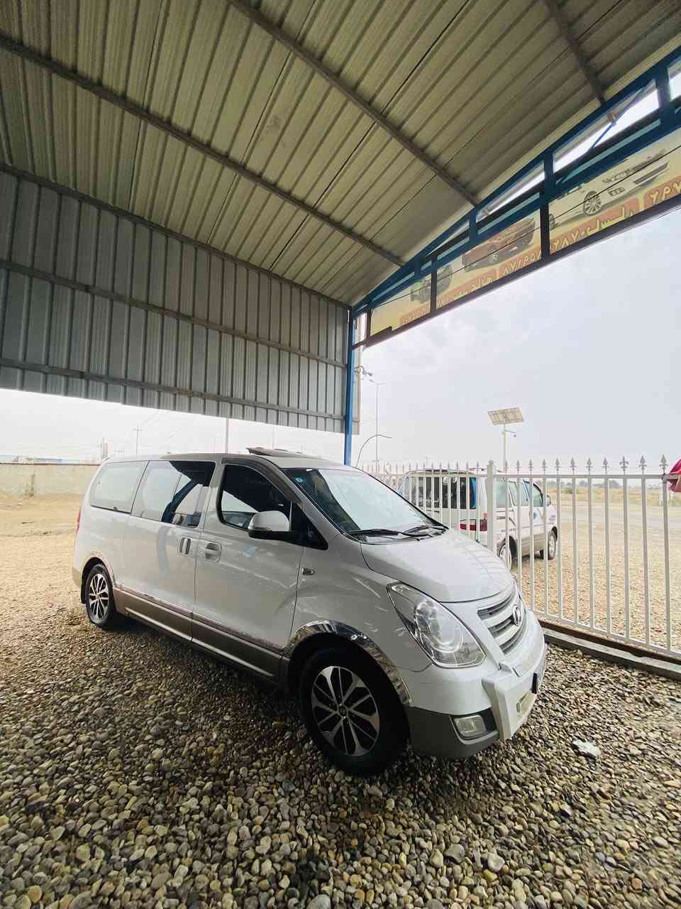 يعلن معرض سعد غانم السعيدي كافه أنوع ستاركسات ومديلات وبسعار مناسبه مده/ نقد / مراوس/ كلشي يرهم بابل الشوملي الاستفسار ابو علي ‭0771 741 7998‬
