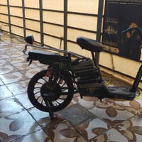 دراجات شحن ثنين الاولئ مفولة والثانية بيها نقص شاشة بطاريت جدد تايرات ...