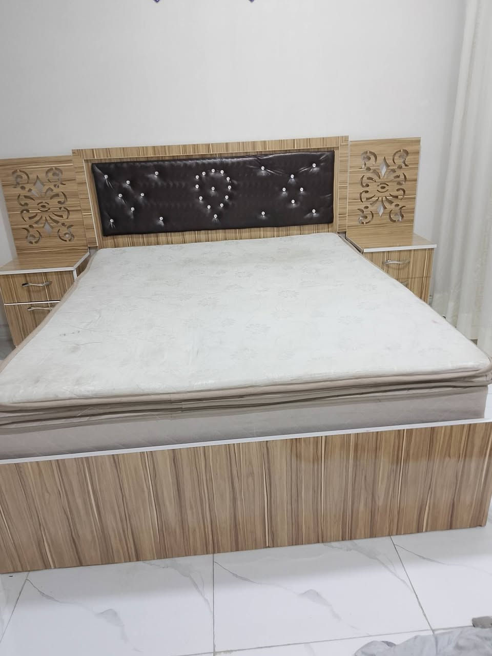 غرفه نوم وتخم للبيع


**إذا كنت صاحب هذا الإعلان وتريد حذفه لأي سبب، رجاءا أرسل رسالة إلى الدعم الفني**