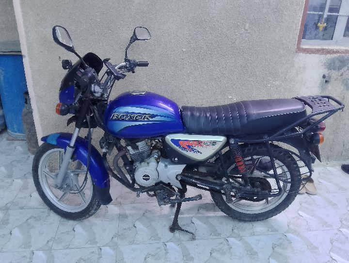 سلام عليكم حبايب
دراجة بوكسر مرقم 
رقم بغداد مشروع وطني 
تحويل ثاني يوم 
*********** متواجد 
واتساب اتصل وبيك خير وتددل
