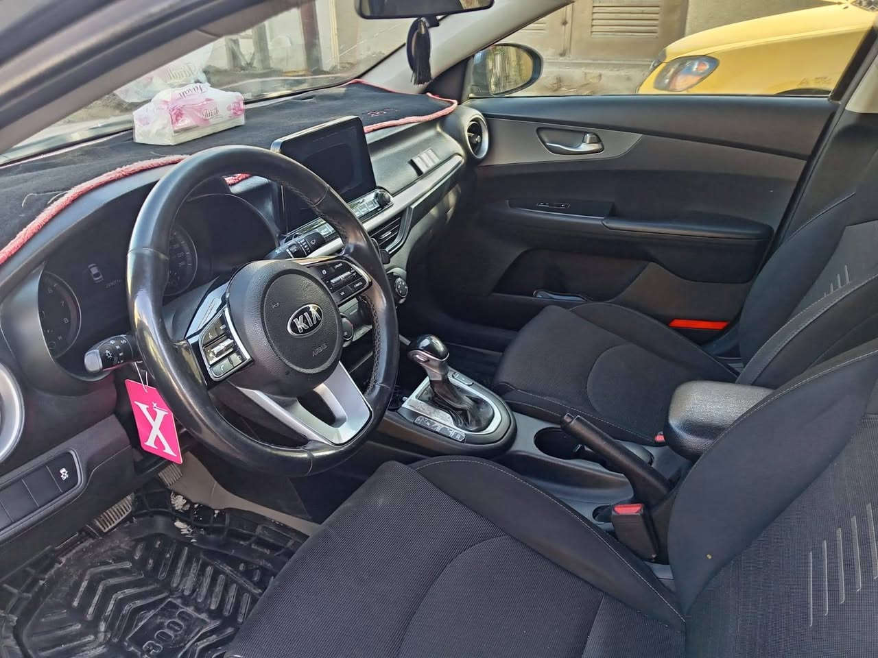 كي فورتي البيع  وارد امريكي بيه 3قطع جديد بدون دواخل  موديل 20 السعر 122 وبيه مجال  الرقم ***********
