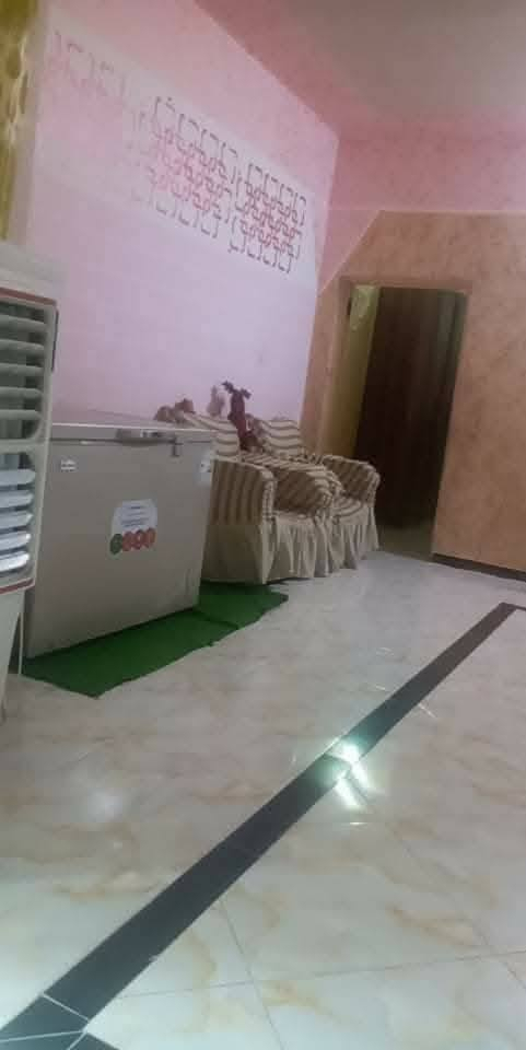 #بيـت للبيع_او رهـن 600م
بالتقيه الثالثه

ــــــــــــــ

يحتوي على 

حديقــه 

مضيف 14م

غرف نـوم عدد3

مطبـــخ

وصحيـات داخليه وخارجيه

ـــــــــــــــــــــ

للأستفســار

مراجعـــــة 

مكتـــب كربـلاء للعقـــار والمقـاولات العـامـــه

(عنــوان المكتـــــب)

الجزائــر شـارع المطـاعـم

قـرب صيـدليـه عالـم الـدواء

ــــــــــــــــــــــــــــــــــــــــ

اذا اردتــ.. بيـع عقــار او شـراء 

او بنــاء او ترميــم

مـا عليـك فقـط مـراسلـتنـا

او الأتصـــــــال

على الأرقــام التـاليـه

***********📞

***********📞

المطور العقاري
