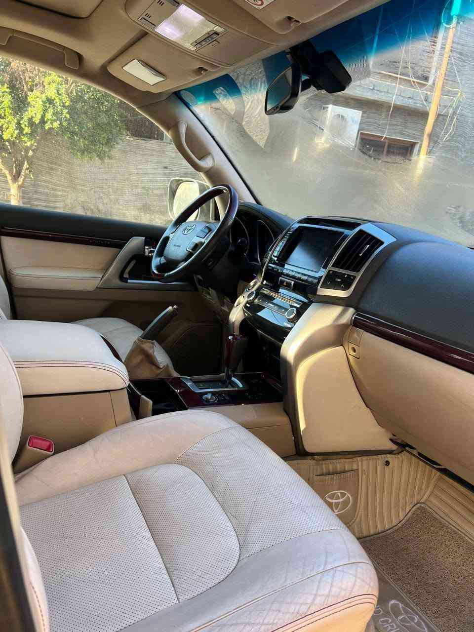 فول مواسفات بێ بۆیاخ 8پستن VxR مواسفات موهند 4جێ ساردە گوشین ساردوو گرم 3شاشە تلفۆنم *********** أربيل, العراق
