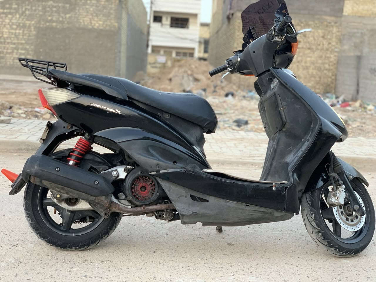 سكنس نضيفه نكره سلف هندر كلها شغاله كهربائيات دبلات تايرات ابريكات قفل جنطة قفل استيرن كله شغال اشاير لايت عالي ناصي محركها ناعم متسمع صوته لادخان لانضوح جيب فيتر وافحص السعر 450 مكاني بغداد العبيدي الشهداء ***********
