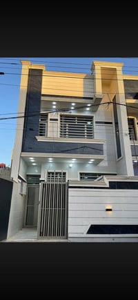 دار للبيع حديث المساحه 100 متر الواجهة 5 والنزال 20 يحتوي على استقبال ...