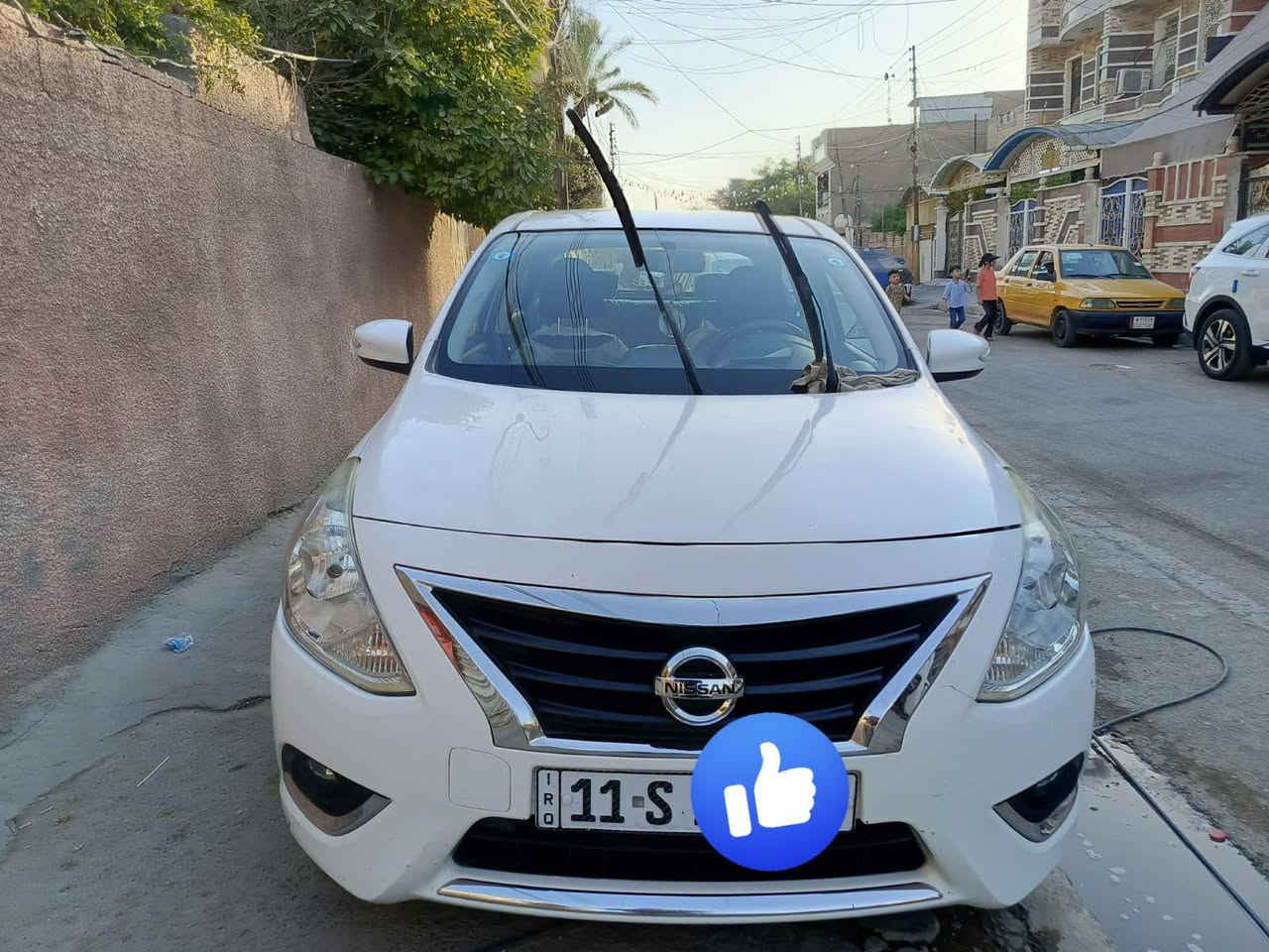 السلام عليكم نيسان سني مصرية مكفولة ما عدا طخة بسيطة بلباب مال السايق مواصفات بصمة مري شفط اشاير بل مري تبريد قطعتين 4جام كهرباء شاشة كامرة حساس خلفي السعر 114 وبها مجال مكان بغداد الشعب 
الاستفسار اتصال على الرقم ***********
