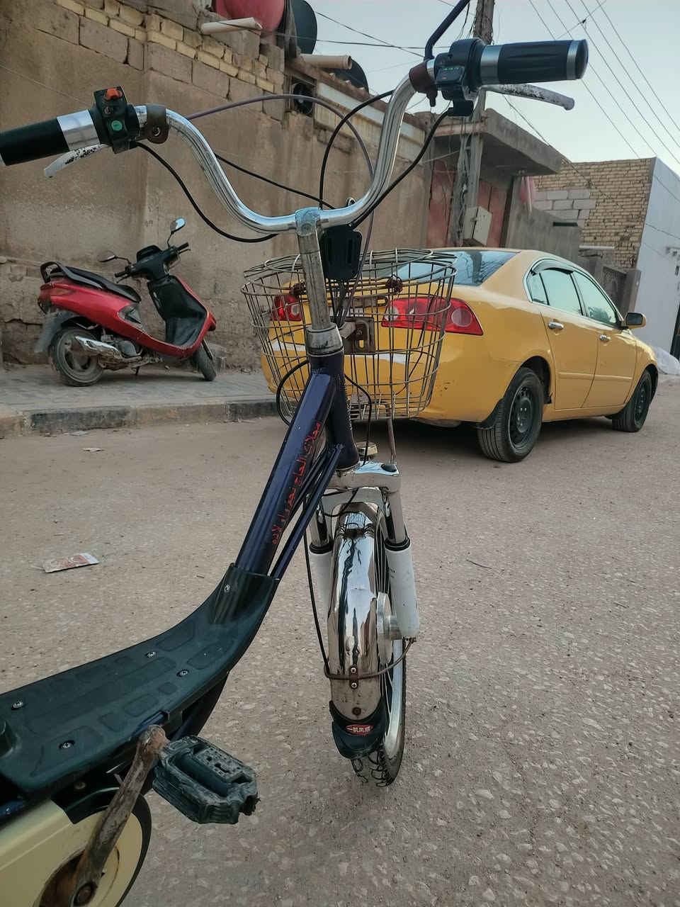 🔴 السلام عليكم
دراجه شحن حجم 20 للبيع كفاله عامه
تشغيل بصمه عن بعد 
باتري جديد قبل فتره شاده

3 سرع. سكليتر جديد تاير بريك خلفي جديد نضيفه الدراجه كلش السعر 180 وبيها مجال بسيط الدراجه احله من الصور للاستفسار اكثر *********** بي واتساب وهنا خاص متواجد مكاني الديوانيه الشاميه حي العسكري الشرقي
