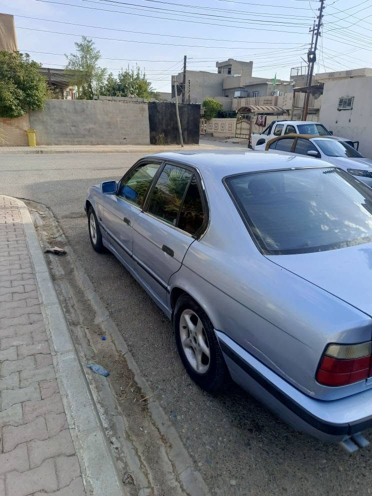بي إم 525 أصل فول كير أوتو أربع جام اوتو بدون حادث تبريد ثلج ❄ محرك وكير واكسل شرط كشنات جلد رقم كركوك سنوية جديدة سعر 55 وبيها مجال *********** كركوك, العراق
