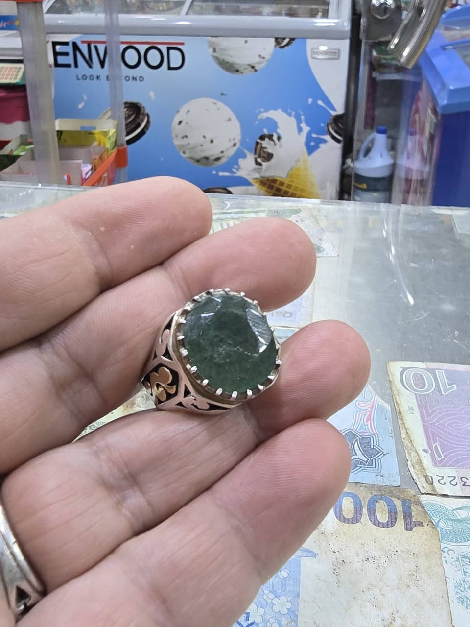 زمرد افريقي مترش
صياغه يدوي قياس ٢٣
شهاده منشأ


**إذا كنت صاحب هذا الإعلان وتريد حذفه لأي سبب، رجاءا أرسل رسالة إلى الدعم الفني**