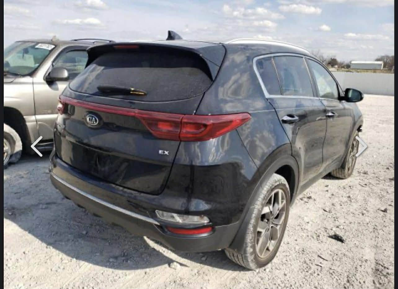 السلام عليكم
سبورتج موديل ٢٠٢٠ مكفولة بدون صبغ بس الدعامية الامامية  بيهة بارد بس هاي الرصعة الي بالبنيد
موصفات السيارة
بصمة ابواب
بصمة تشغيل
رادرات
تحديد مسار
قيادة ذاتية
اشارة ترحيب
كشنات كهرباء
تدفئة بالكشنات
مري شفط
جنطة كهرباء
داخل جلد
تبريد قطعتين
السيارة بدون اي نقص ماشية ٨٠ الف
برغي ممفتوح بالسيارة
رقم اربيل تريد تحويل او وكالة سنوية وهزة جديد
اي استفسار ***********
