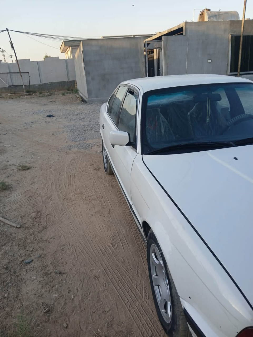 سلام عليكم bmw1991 525 محرك 25 مسكر كير اوتو كير و محرك شرط رقم كركوك سنويه منتهي شرط تحويل سياره تبريده شغال جاهزه يحتاج مصروف قليله بي ضرر جاملخ امامي سايق شري يخابرني و تدلل سعره 42 وبي مجال مكاني كركوك ***********
