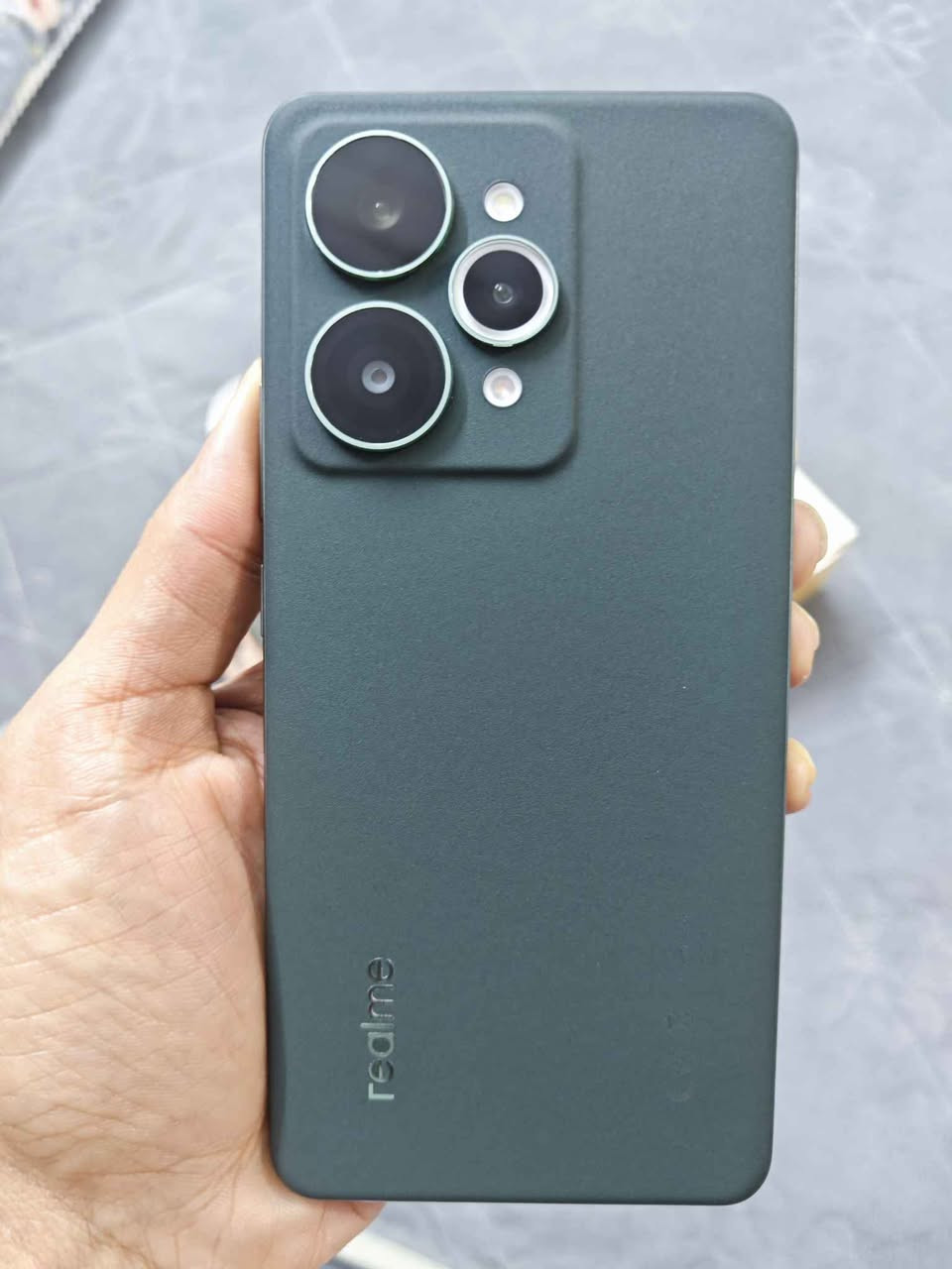 ريلمي 15 برو

استخدام کلش قليل لوووووك

الغراض كامله وجديده

اللون الزيتوني الجلد

المعالج : Snapdragon®7 Gen 4

الذاكرة : 512 كيكا بايت الرام 26 كيكابایت

الشاشة امولد 6.8 بوصة - 144 هرتز

الكاميرا : 50 + 50 ميجا بكسل

البطارية : 7000 مللي أمبير شاحن 80 واط

مكاني البصره / قضاء القرنه / ***********

السعر 480 الف وبي مجال بسيط القرنة, البصرة
