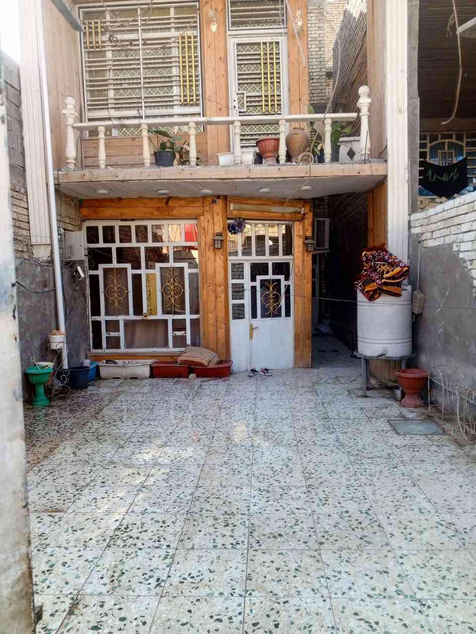 بيت بحي السفير المساحه 137متر
طابقين الموقع بضهر شارع قهوه جاكي 
السعر 115
للاستفسار ***********
