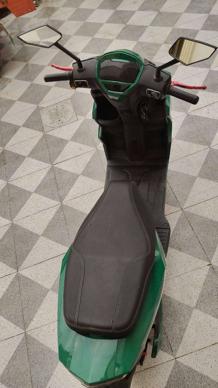 السلام عليكم دراجه البيع سكنس شحن مديل 24 مستخدمه  فول مواصفات يدات ابريك او دبلات اماميه او خلفيه او ويلكب كله تزويد بلادي الدراجه جديده لايت عالي ناصي زنون او اشاير يمنه او يسره او دبل اشاره  سرعته 99 عله الستاند حقيقي  فول نعومه السعر625 الف أو  بيه مجال للطيبين مكاني  البصره ابو الخصيب استفسار ***********
