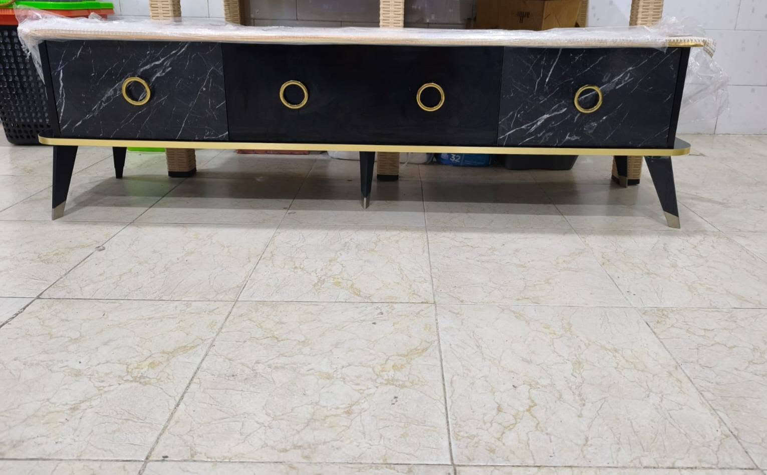اغراض منزلية للبيع، مستعجل لغرض السفر ، الجاد بالشراء يتواصل عالخاص ..


**إذا كنت صاحب هذا الإعلان وتريد حذفه لأي سبب، رجاءا أرسل رسالة إلى الدعم الفني**