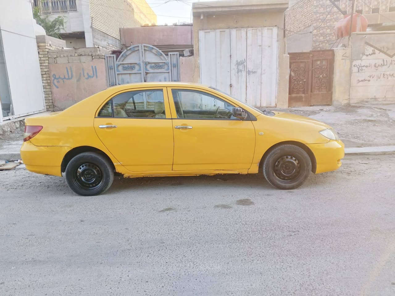 بي واي دي للبيع موديل 2011 رقم بغداد باسمي مصفره هيئه وغرامات مكينه كير جدد مصبوغه حزام اثر جراد فقط لاضربه ولاتبديل تخم تاير صدر خلفي أمامي جديد السعر 38 وبيها مجال ***********
