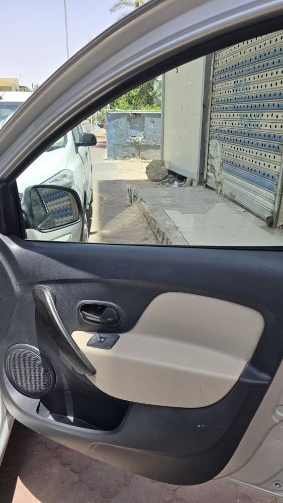 2019
مسويلها ادامه كامله 
تبريد ثلج
حدادية جديدة 
تخم تاير جديد
دهن محرك احسن نوعيه جديد
ماي راديتر اخضر 
فان عاصفة اضافي للتبريد 
شوته وفلتر شوته جديد 
سنوية لل2031 رقم انكليزي. 
كهربائيات كلها شغاله

بيها صبغ بلبنيد والجاملغ صفحت الراكب مبدل 
***********
للسعر 60  وبيها مجال
