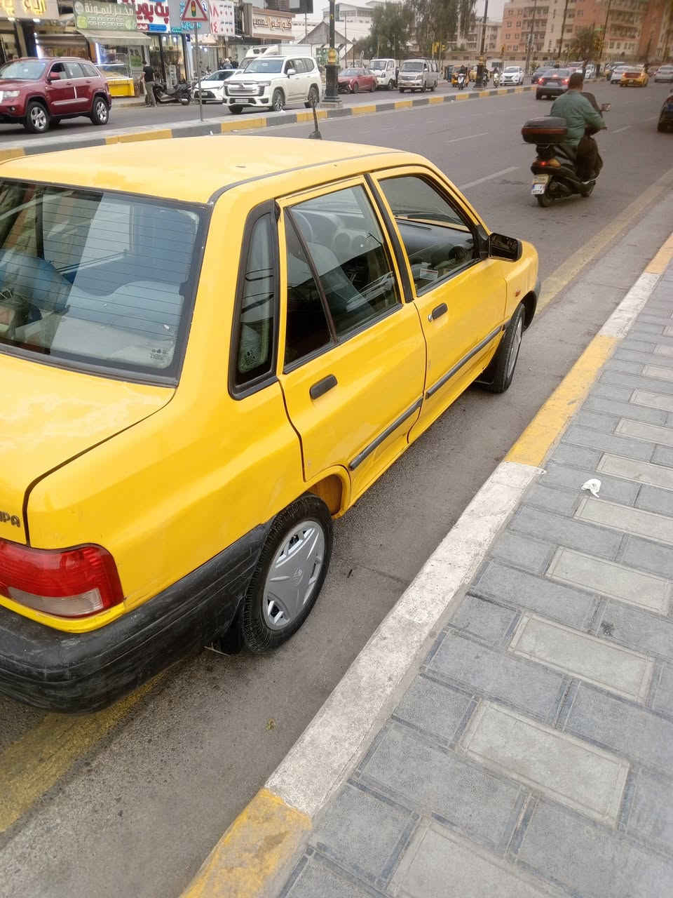 السلام عليكم ورحمه الله وبركاته سايبا موديل 11 نفخ السيارة بس بيهه طخه يم القلق مال البنزين السعر 27 بيه مجال بصيط حك الجيه أو امصفر هيه وغرامات  العنوان الحريه رقم ***********
