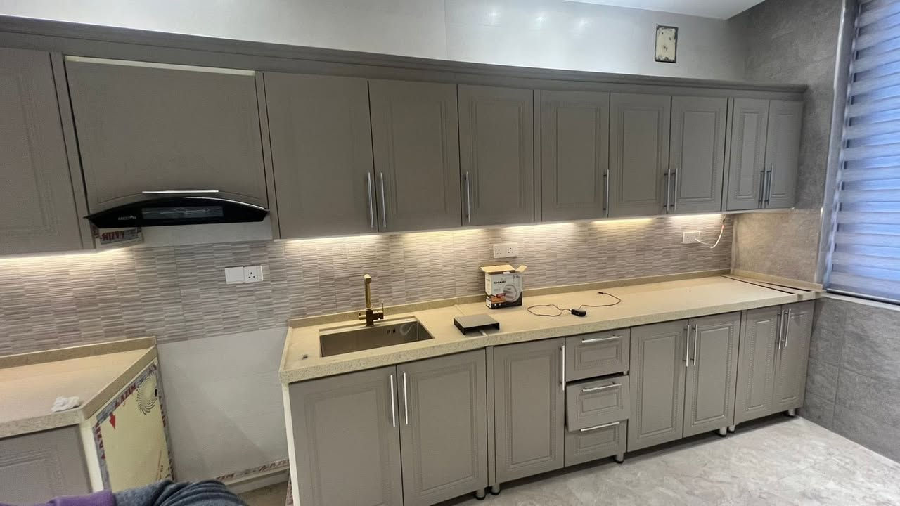 مرحبا اخوان كاونتر مطبخ مثل مواضح بل صوره للبيع الي يحب يعرف تفاصيل يتصل على هذا الرقم ***********
