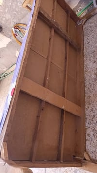 قفل ٥٠ • سرير