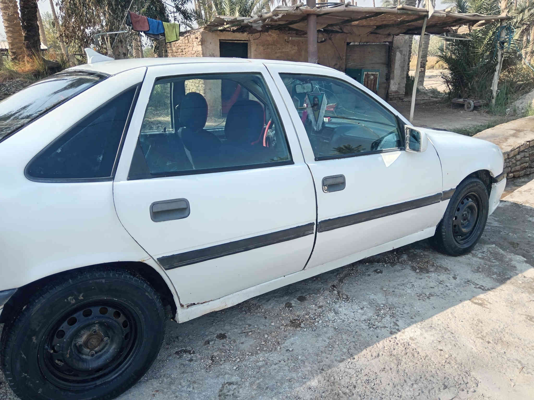 سلام عليكم 
للبيع اوبل فكترا رقم نجف سنويه ل 26 تنفذ 
سياره نضيفه مكينه وكير نضيفات فول فتحه راعيها يريد مداور تجي وتشوف بعينك وتاخذ بيها تراي تفحص باليعجبك 
المكان/ ديوانيه-ناحيه الصلاحيه /
السعر 19 وبيها مجال 
للاستفسار الاتصال على الرقم 
***********
