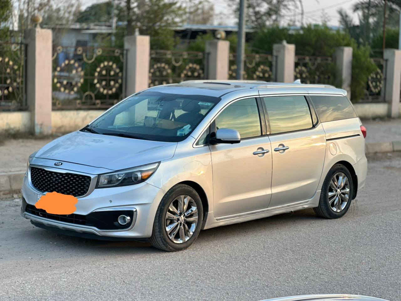 السلام عليكم 
كيا سيدونا 2016 وارد امريكي SXL
السياره ماشيه 90 
فول فول فول vip ڤي اي بي
تحكم ستيرن جهتين 
كروز سرعه 
تحديد مسار 
نضام يكو 
مانع نزلاق 
كشنات تبريد وتتفئه
 وتتفئه ستيرن
رادارات جانبيه واماميه 
6 كامرات البيبان كهربائيه 
صندوك كهربائي 
خزن ميموري 
كامره امامي خلفي 
حساسات اماميه وخلفيه وجانبيه 
مري شفط 
اشاير بل مري 
كشنات كهرباء 
كشنات جلد 
كشنات دواره 
كشنات ڤي اي بي
بنرامه فتحتين يعني كل وحده تنفتح وحده
تبريد 4 قطع ثلج 
بردادت جانبيه بلاد
تحكم التبريد من الخلف 
سيدي اوكس فلاش بلوتوث 
الله شاهد بعد بيه مواصفات اذا اكتبه لازم رايدلي جريده السياره بسمي رقم بغداد انكليزي  
السياره مال جناي كلش حلوه العنوان بابل الاسكندريه السعر 210 وبيه مجال حك الجيه اي ستفسار اتصل وبل خدمه *********** الاسكندرية, مصر
