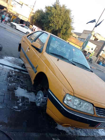 سلام عليكم بيجو لميس 2016 ريد مراوس بيوايدي حسب القناعه او بيع سعر 50 سياره كفاله عامه مكاني بغداد الشعله ***********
