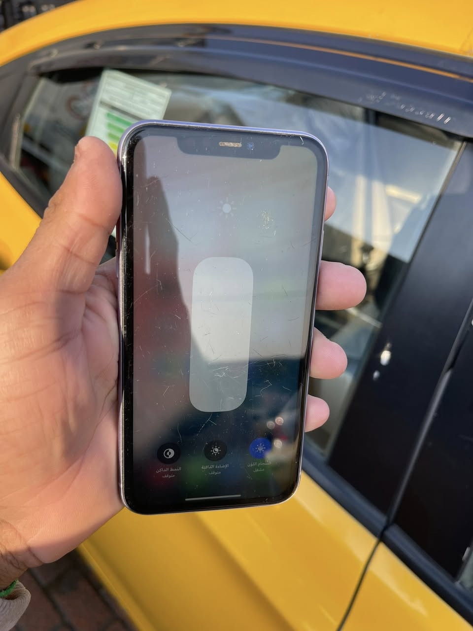 آيفون 11 عادي جهاز لوك كلش نضيف كلشي مامبدل بي بطاريه 73 بدون اي خلل فيس إيدي شغال صوت إنترنت كله شغال سعر 190 وبي مجال بسيط مكاني بغداد الأمين ***********
