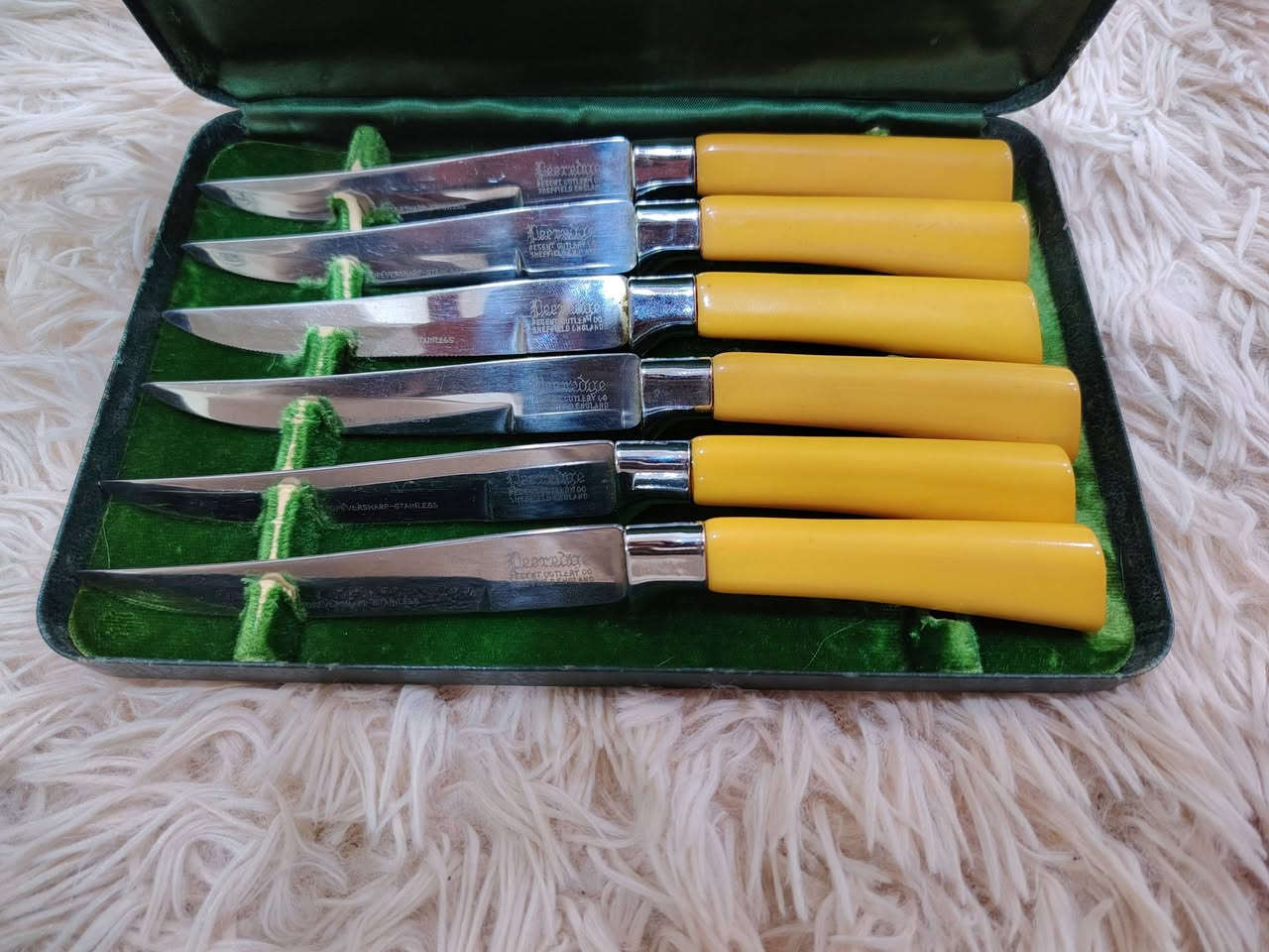 السلام عليكم
سندلوس مقابض سيت كامل انكليزي ويا العلبة الاصلية


**إذا كنت صاحب هذا الإعلان وتريد حذفه لأي سبب، رجاءا أرسل رسالة إلى الدعم الفني**