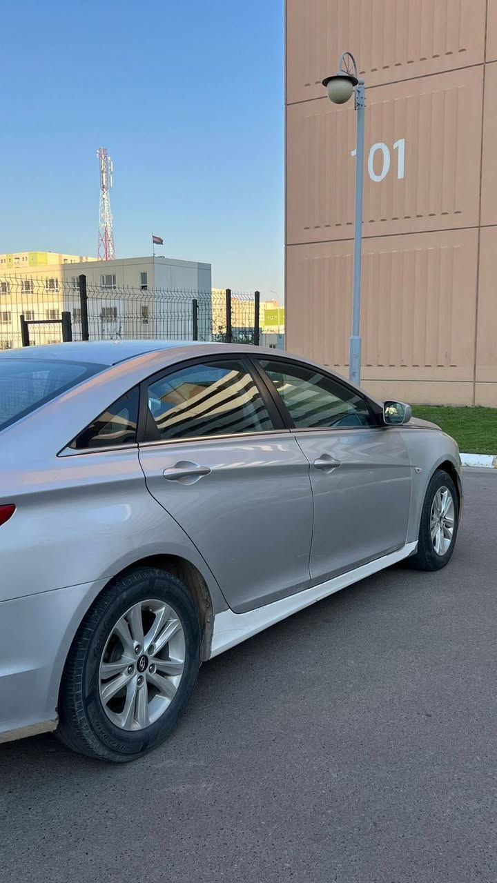 السلام عليكم سوناتا للبيع 2010
السياره بيها فقط جاملغ عكس السايق الباقي مكفول 
السياره خير من الله كير ومكينة مكفول صدر جديد وسنوية وهزه جديدات سنوية 2031 تنتهي 
السعر 95 وبيه مجال شي بسيط مكان السياره بسماية


**إذا كنت صاحب هذا الإعلان وتريد حذفه لأي سبب، رجاءا أرسل رسالة إلى الدعم الفني**