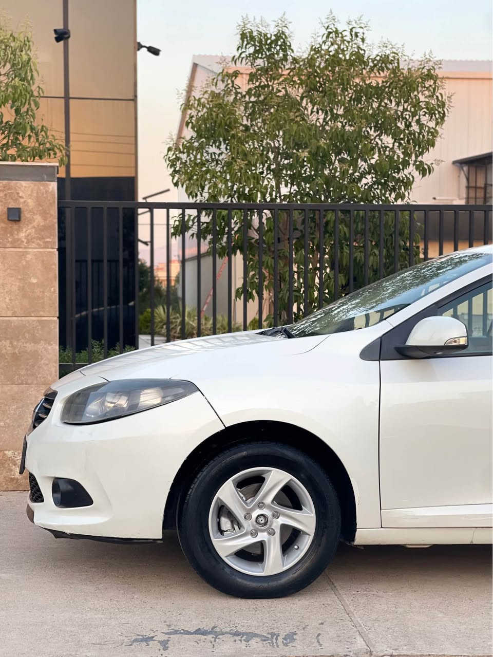 فلونس ٢٠١٤سعر٧٠$شوين سليمانى 
پارچه و په له يه بؤياغ بئ ناو 
گيرو مه كينه به شه رت 
سه نه وى تازه به سه رچوه 
تحويلو غرامه به شه رت 
واتساپ***********
ڤايبر *********** السليمانية, العراق
