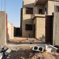 القرية الذهبية • هيكل • ٢٠٠م