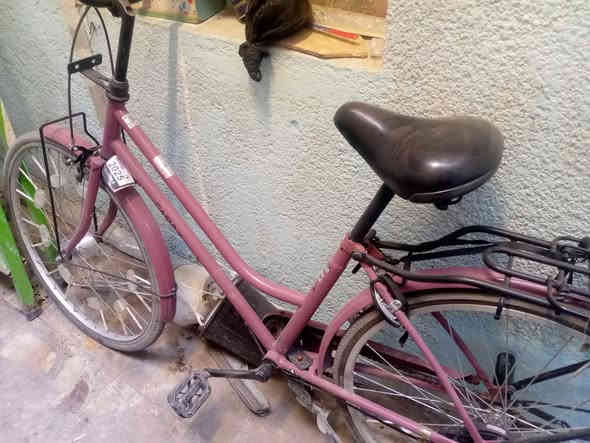 السلام عليكم باسكل للبيع بناتي جديد للبيع السعر 110وبية مجال قليل المكان بغداد  الحسينية أي استفسار الاتصال عا الرقم ***********
