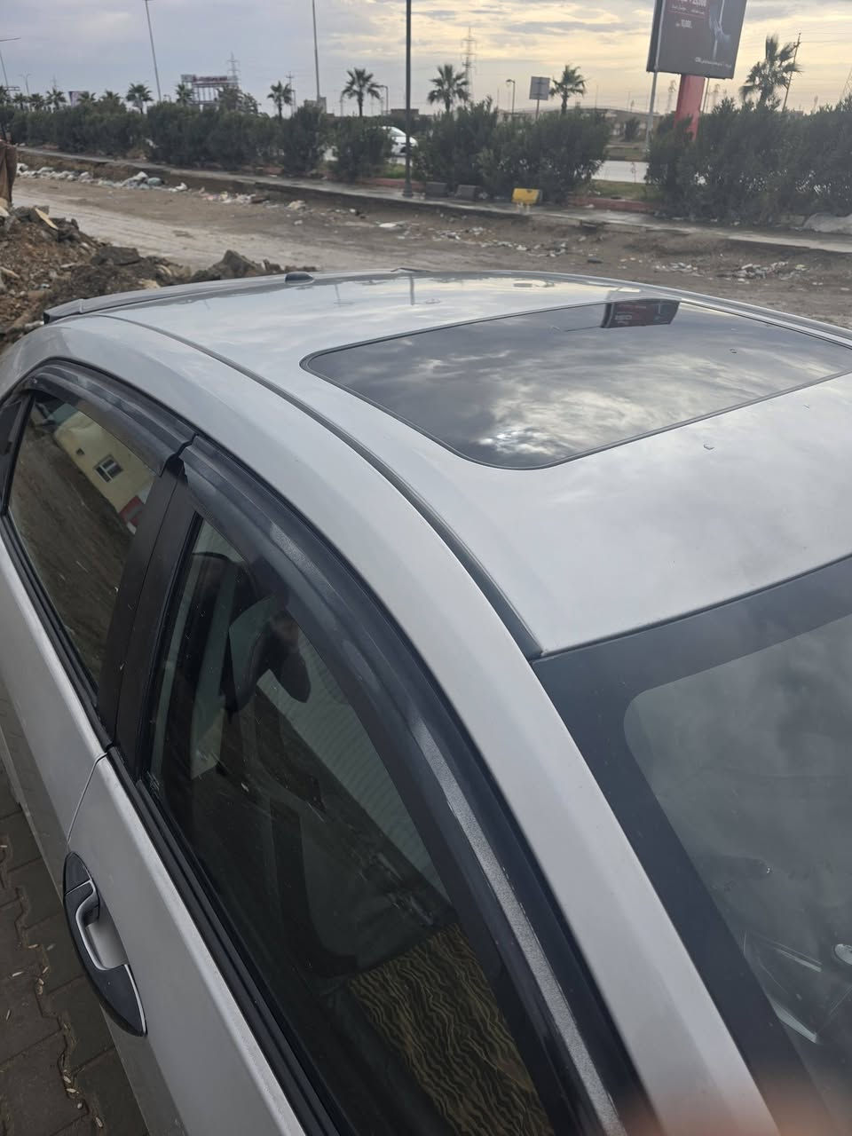 السلام علكم كورلا 17خمسيني نضافه خير من الله بيهه جاملغ يمنه والبباب شخوط بيهه قطع صبغ ابيعك حزام اثر جراد شرط بسمي بس تحويل مااسوي وكاله   *********** ابو محمد
