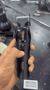 السلام عليكم اخوان مكينتين اصليات يخبلن بلشغل والقرءان تدريج بيهن يخبل واصليات وين مايعجبك اخذهن خلي يقيمون سعرهن الدانجر قبل اسبوعين اخذته ماستخدمته هواي والله وحته جيس المكينه موجود نمر كامله اصليه اخذته 75 والله والكيمي اصليه مع كامل النمر بيه سرعات شرط اصليه وانه ماخذه هم 75 والله سعرهن ثنينهن 100 قفل اخوان بدون مداهر هاذ قفلهن مكاني بصره رقمي ***********
