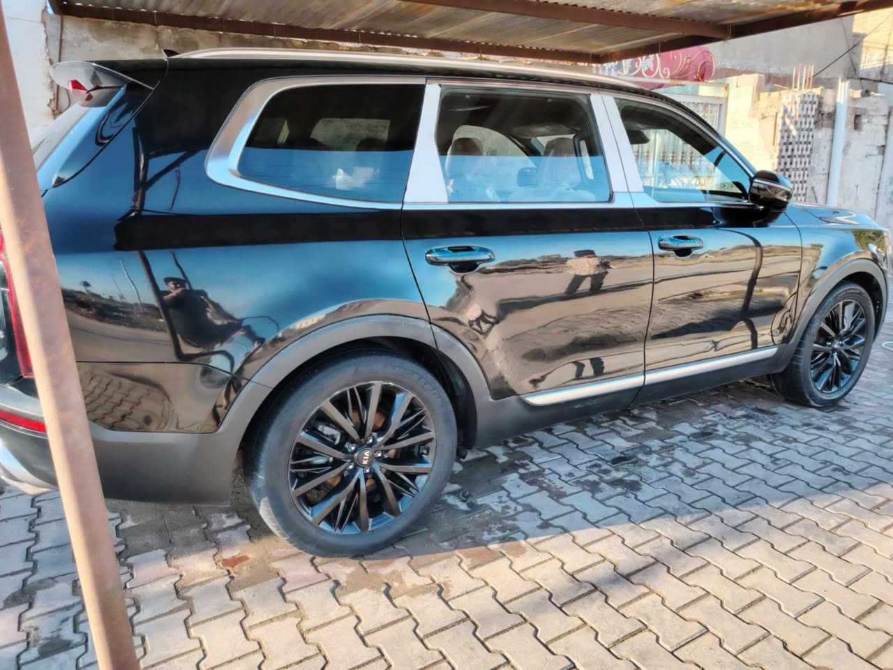 (للبيع أو مراوس)
Telluride sx 2021

SXكيا توليرايد2021
بانوراما 
اربع كامرات
رادارات 360
حساس امامي وخلفي
دخول ذكي
تشغيل عن بعد
جلد
كشن حار بارد
كشن كهرباء
كشن سائق مساج
ستائر خلفيه
ستيرن تدفئه
كشن منفصل
قياده ذاتيه وتوقف ذاتي وتحديد مسار
شحن وايرلس
منافذ تايبسي
وباقي المواصفات للفول

السعر235
اي استفسار ***********
