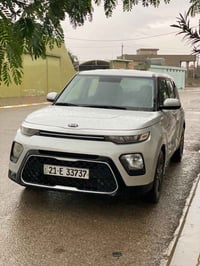 للبيع كيا سول 2021 وارد امريكي الحادث جامرلغ وباب كما مبين في الصور مح...