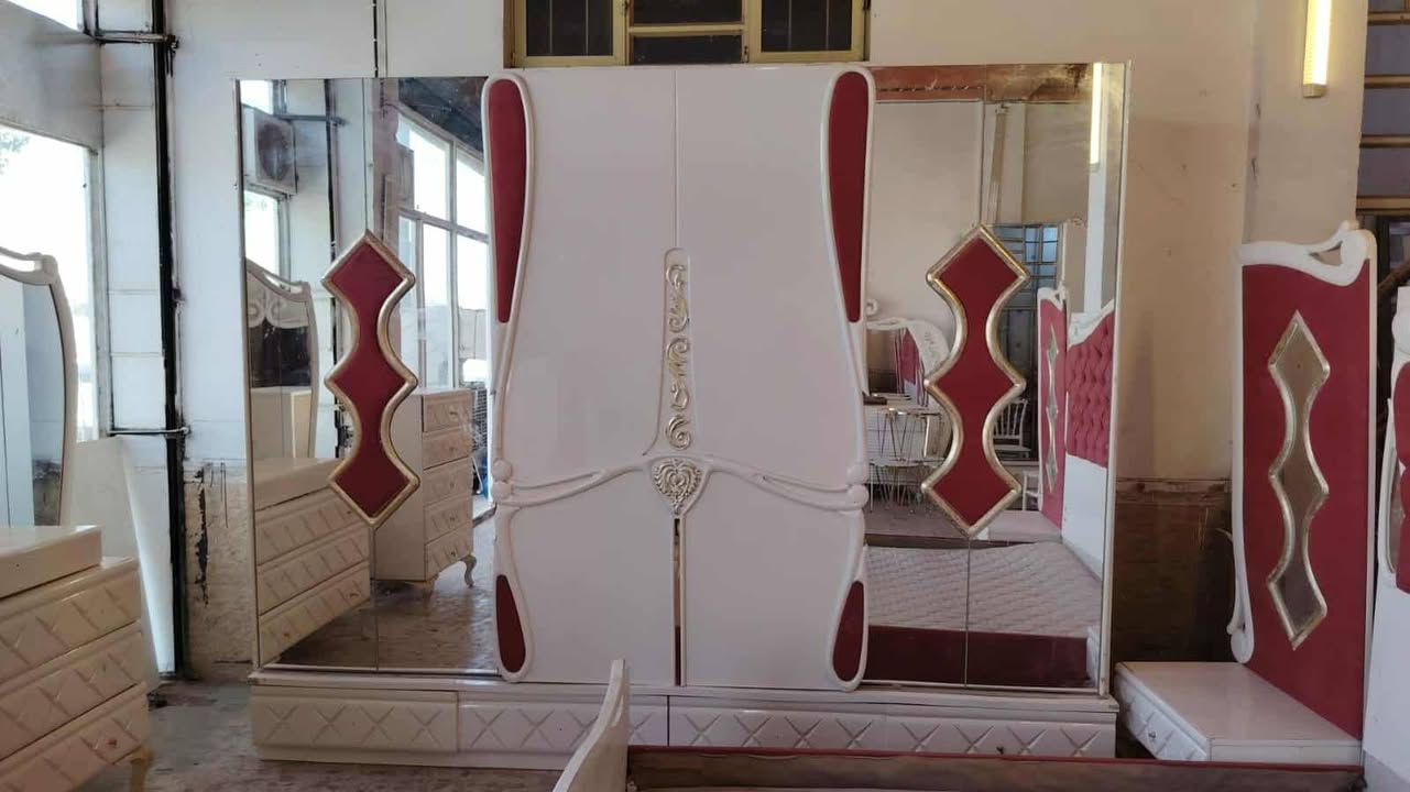 غرفه ٧ قطع ضخمه ملكي نضيفه  كنتور ٣ متر
بسعر مميز
بيع مستعجل 
390 الف بدون نقل وشد


**إذا كنت صاحب هذا الإعلان وتريد حذفه لأي سبب، رجاءا أرسل رسالة إلى الدعم الفني**