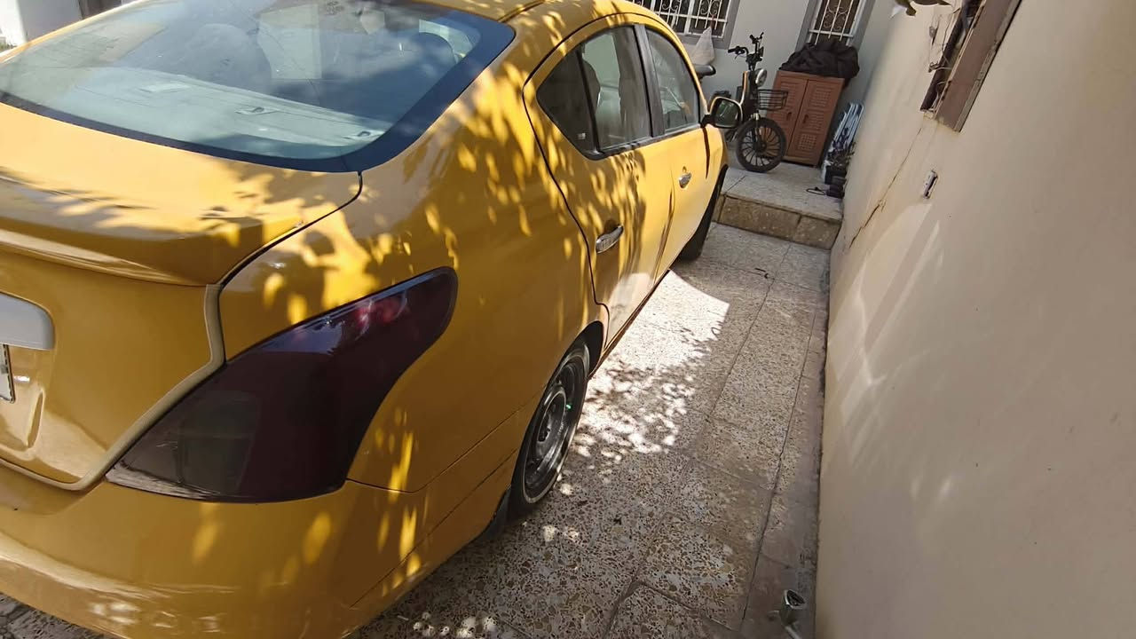 نيسان فيرسا موديل ١٤ فول بون سلايت رقم بغداد انا الشرعي ضررها تلقيطات للإستفسار *********** السعر ٧٥ وبيها مجال
