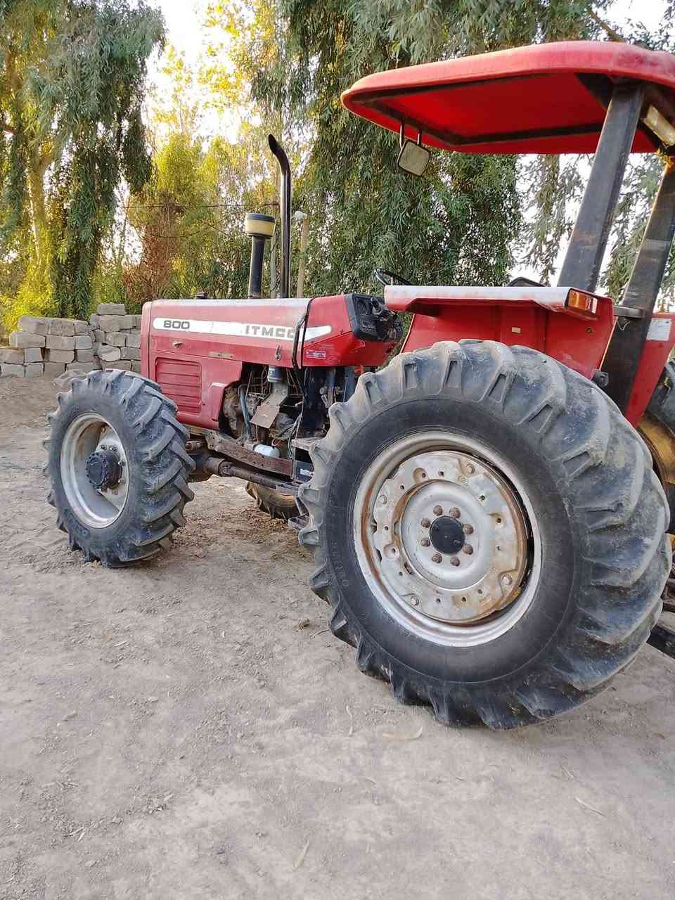 السلام عليكم 
مكينه فوركسن ايراني محسن رقم انكليزي جديد موديل ١٤ 
جاهزه من كلشي مع خرماشه ٣ متر  مع تحويل كاز شهري 
رقم سليمانيه بسمي عنوان ديوانية والشراي يتصل ويدلل 
***********
