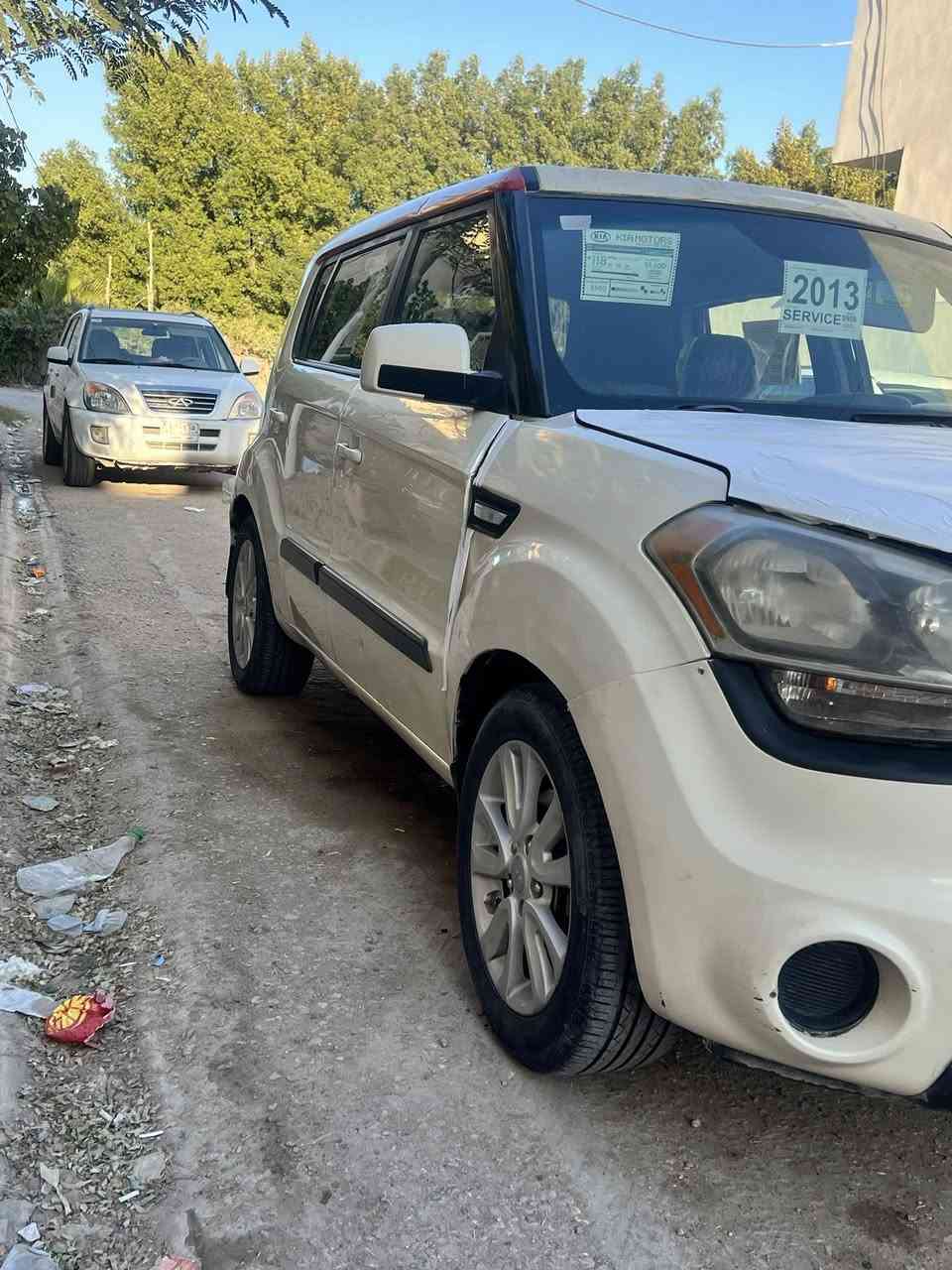 السلام عليكم كيا صول موديل ٢٠١٣ جاهزه من كلشي كير ومكينه وحداديه وتبريد رقم نجف سنوية لل٢٨ السياره مصبوغه سعره ٦٩ وبيه مجال مكاني نجف حي الجامعه ***********
