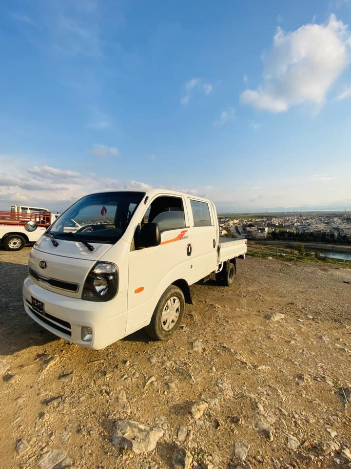 كیا بار ده‌بل قه‌مه‌ره‌ بڕاوه‌
 مۆدیل ٢٠٠٨, پێشی كامل كراوه‌ به‌ ٢٠٢٢ 
مه‌كینه‌ی ٣٠٠٠ سۆپه‌ر به‌شه‌رت
گێڕ ئۆتۆماتیك 
كوشن جلد و هیته‌ره‌ 
ئاوێنه‌ی كاره‌با
ناوبۆدی تێكراوه‌ 
شوێن بڕاوه‌كانی چاككراونه‌ته‌وه‌  به‌شه‌رت 
سه‌یاره‌كه‌ له‌ سه‌یسایه‌قه‌

ژم***********
