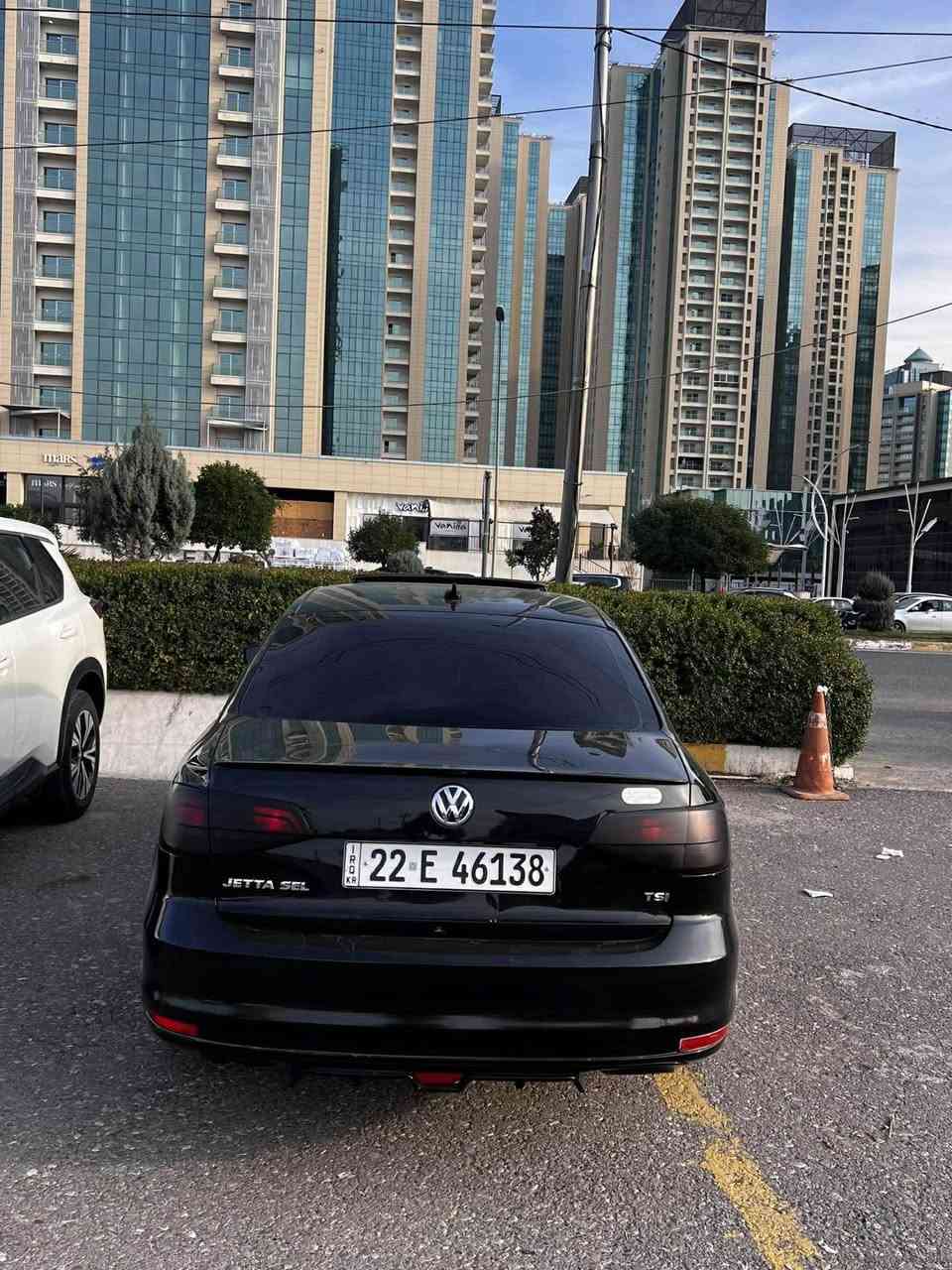 جيتائه مريكى ٢٠١٦ فول مواسه فات مه كينه ١٨ تؤربؤ ساره كه زؤر جوانه يه ك بارجه ى هه يه به س لاى سكنى كه ميك تيزابى هه يه شوينى سياره هه ولير*********** أربيل, العراق
