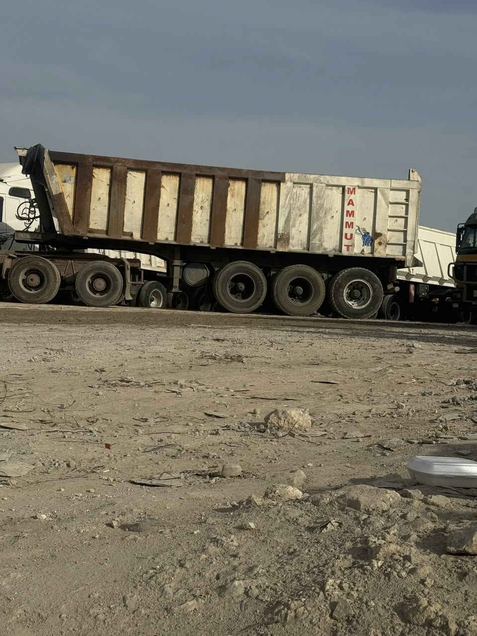 عربانه للبيع شاصي 16دناكير 16 شاصي مكفول براد16 دنكير 3جوبلس *********** السعر 90وبيه مجال
